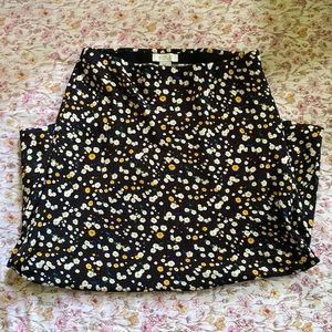 Ankle Length Ditsy Floral Skirt.
